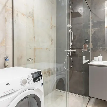 Lägenhet Center!ac,free Parking,terasse